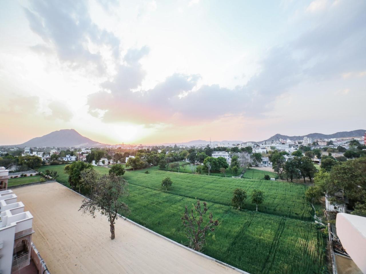 Hotel Golden Heritance Πουσκάρ Εξωτερικό φωτογραφία